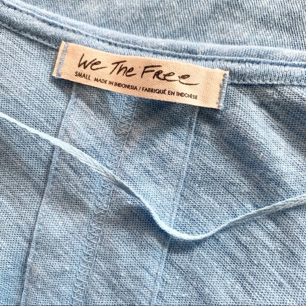 🌸New🌸 Free people Small blue linen blend Top Nwt